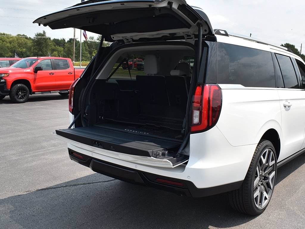 New 2027 Ford Expedition Max Platinum w/ Platinum Ultimate Package AWD/4WD image 31