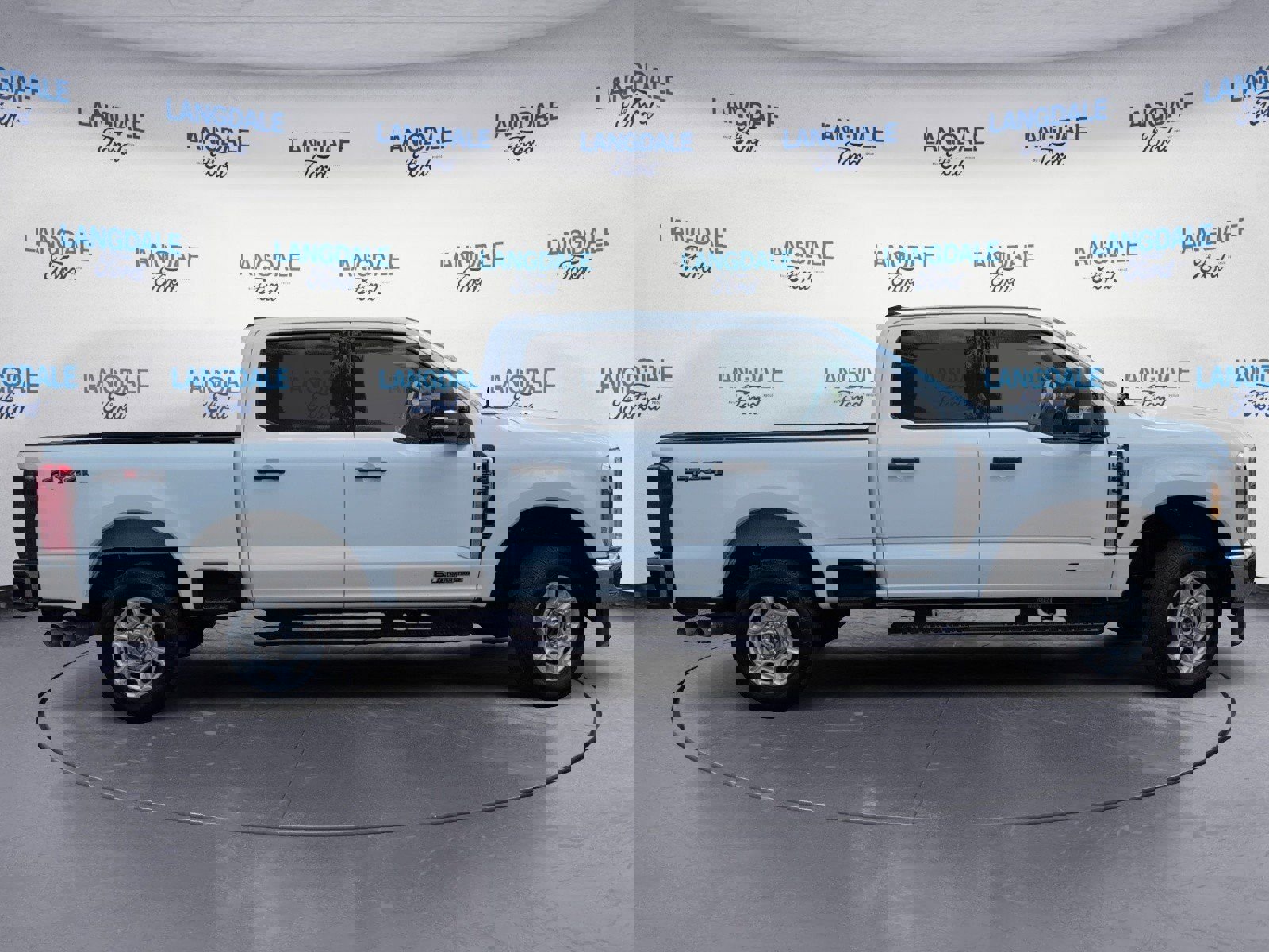 Used 2026 Ford F250 XLT image 3