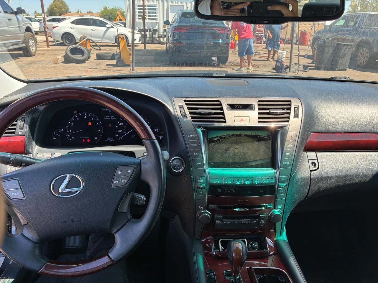Used 2007 Lexus LS 460 RWD image 22