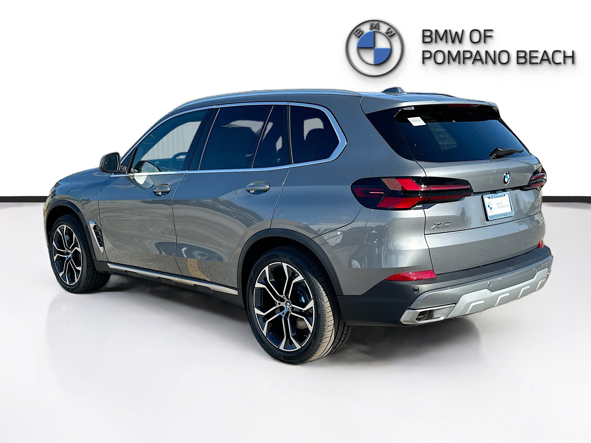 New 2026 BMW X5 sDrive40i w/ Premium Package image 4