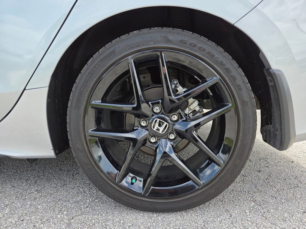 Used 2025 Honda Civic Sport image 15