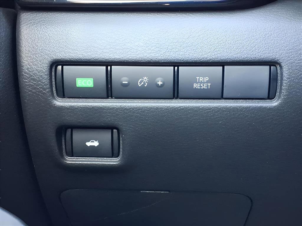 Used 2023 Nissan Sentra SV image 12