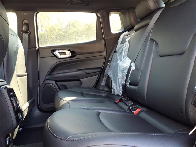 New 2026 Jeep Compass Limited image 11