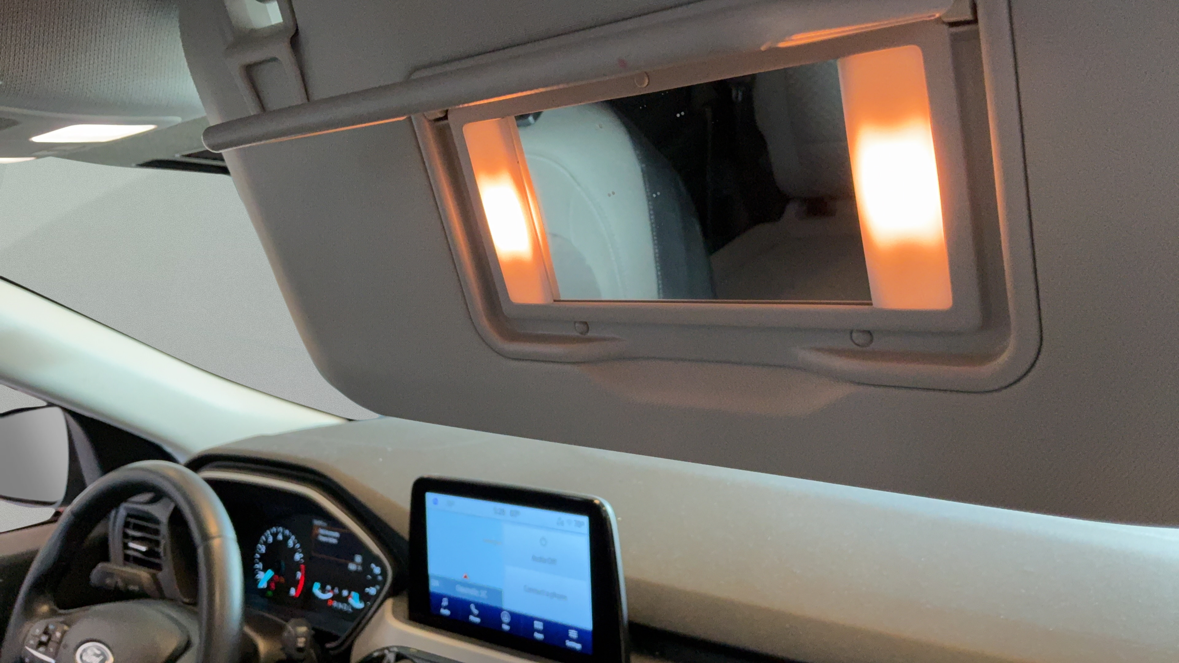 Used 2022 Ford Escape SE w/ SE Sport Appearance Package FWD image 35