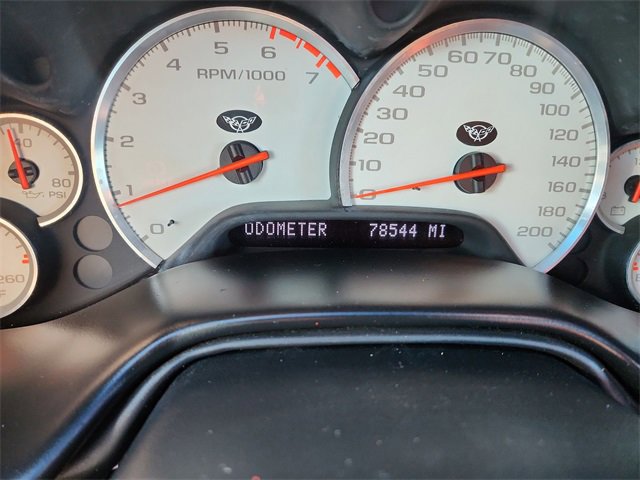 Used 2004 Chevrolet Corvette Coupe image 12