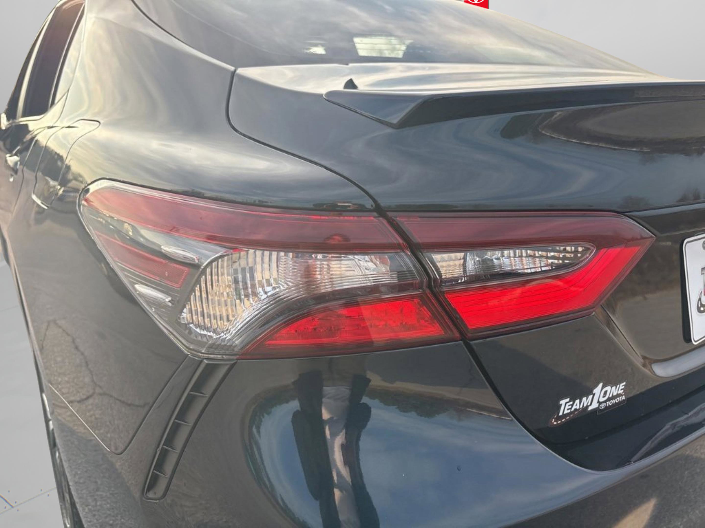 Used 2021 Toyota Camry SE image 30