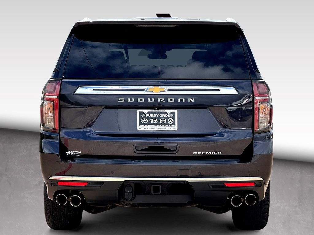 Used 2024 Chevrolet Suburban Premier image 7
