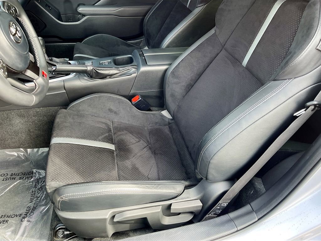 Used 2025 Toyota GR86 Premium w/ ALL Weather Mat Package (TMS) image 18