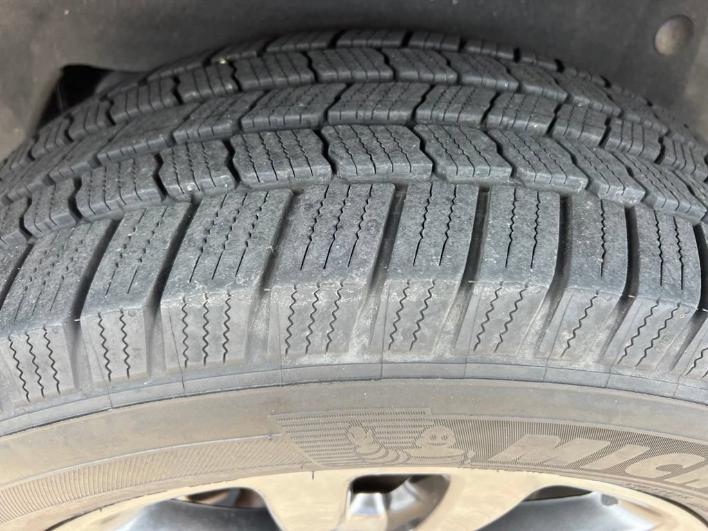 Used 2019 Ford Expedition Limited w/ Equipment Group 301A RWD image 18