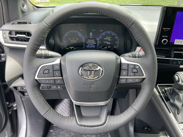 New 2026 Toyota Sienna Platinum AWD/4WD image 15