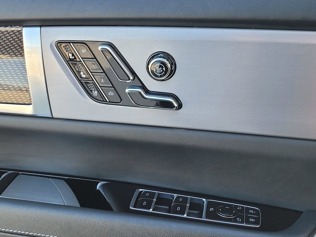 New 2026 Cadillac Vistiq Sport image 25