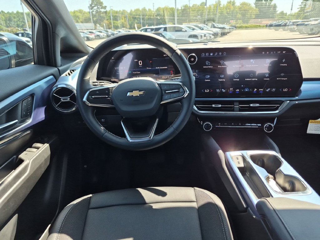 New 2026 Chevrolet Equinox EV LT w/ Convenience Package II FWD image 31