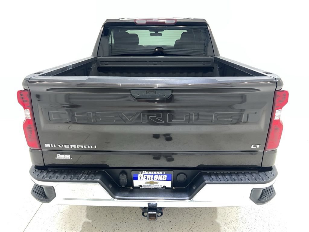 Used 2021 Chevrolet Silverado 1500 LT AWD/4WD image 4