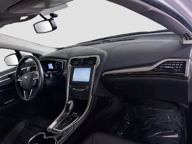 Used 2015 Ford Fusion SE w/ Equipment Group 202A AWD/4WD image 28