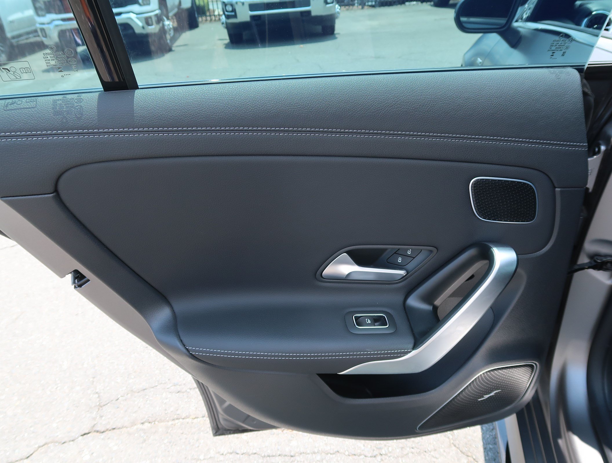 Used 2023 Mercedes-Benz CLA 35 AMG 4MATIC image 36