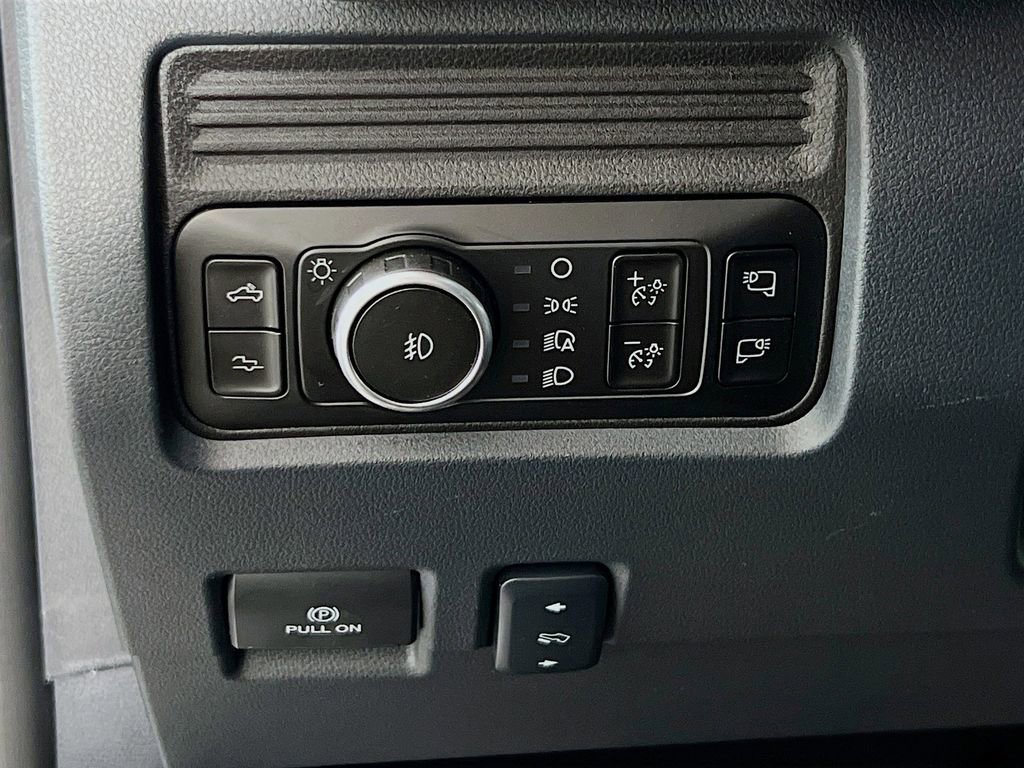 New 2026 Ford F250 Platinum w/ Tremor Off-Road Package image 19