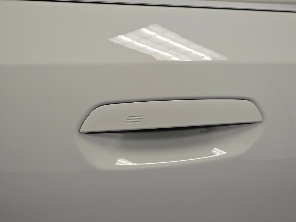 Used 2026 BMW 530i xDrive w/ Premium Package image 29