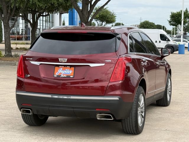 Used 2017 Cadillac XT5 Luxury w/ Driver Awareness Package image 4
