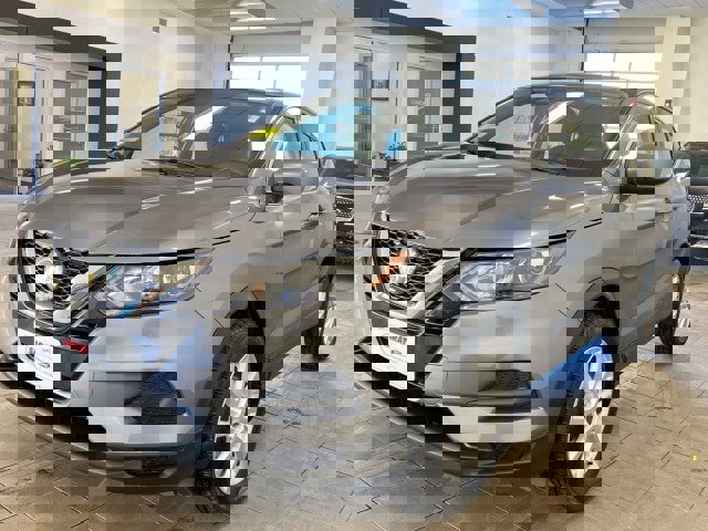 Used 2020 Nissan Rogue Sport S w/ Appearance Package image 4