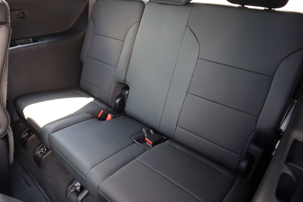 New 2026 Buick Enclave Preferred w/ Power Package FWD image 18