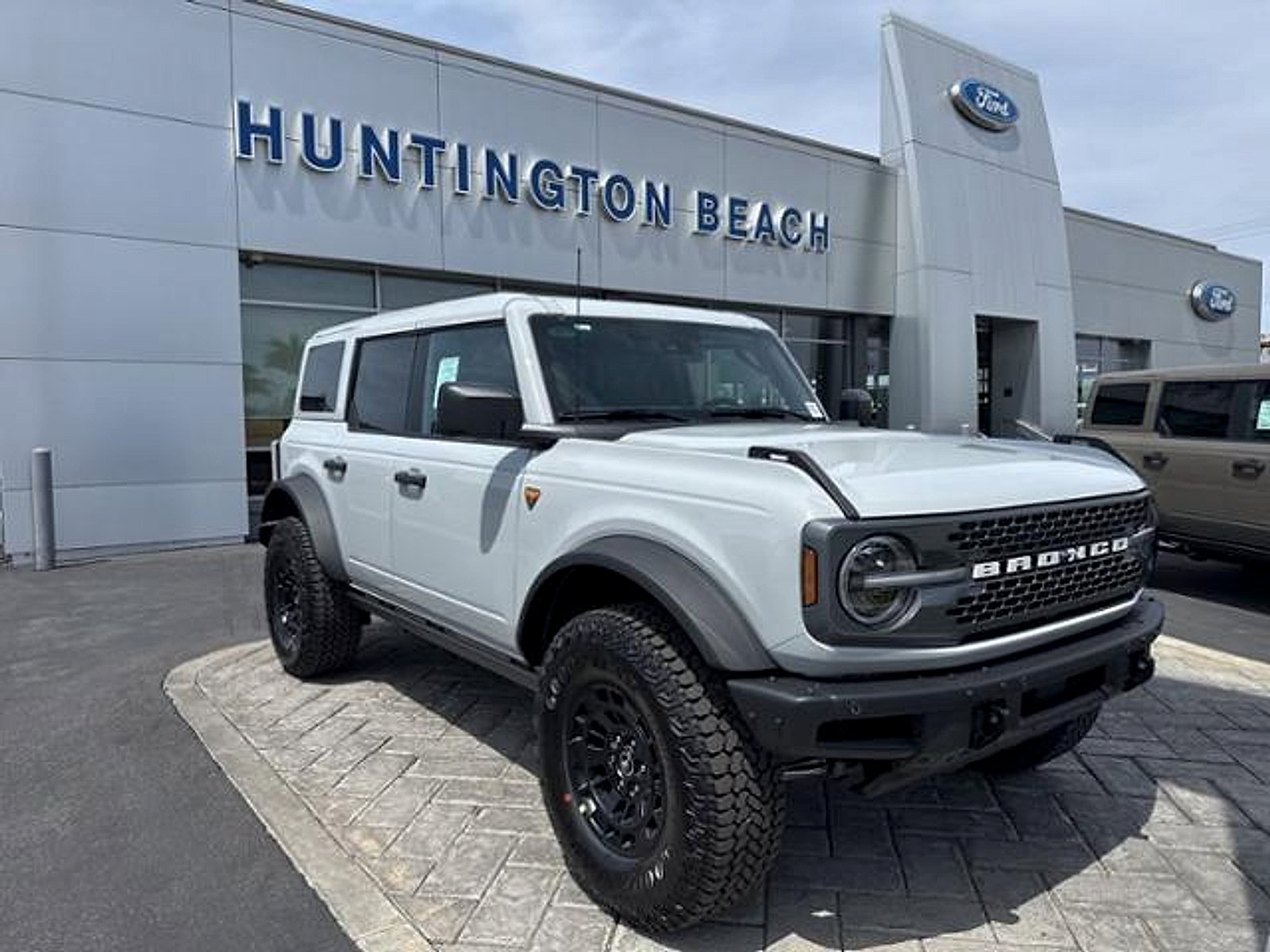 New 2026 Ford Bronco Badlands AWD/4WD image 1