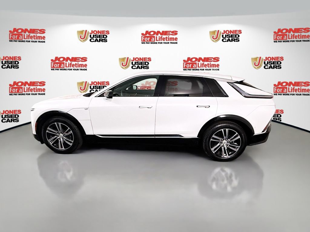 Used 2024 Cadillac Lyriq Luxury AWD/4WD image 15