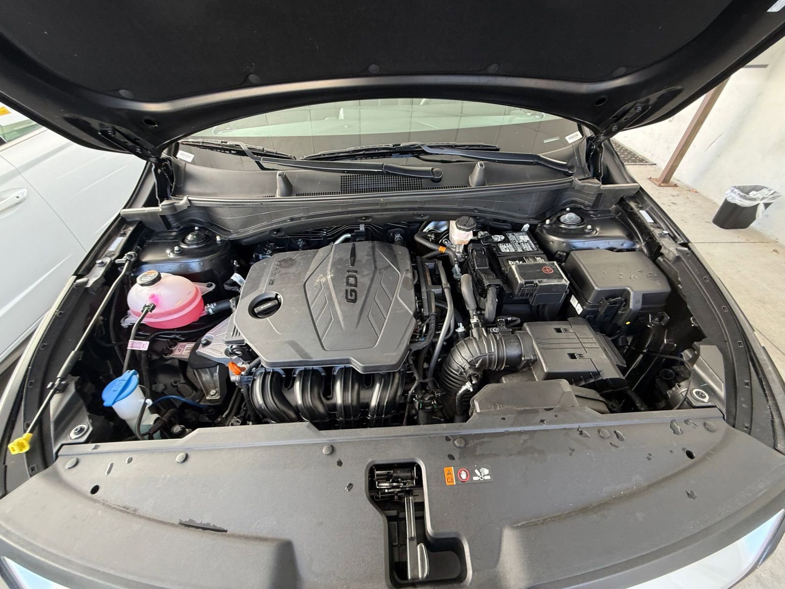 Used 2025 Kia Sportage LX image 31