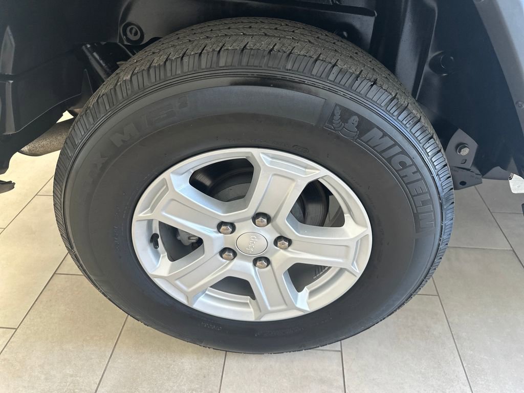 Used 2021 Jeep Wrangler Unlimited Sport image 8