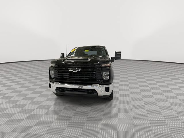 Certified 2024 Chevrolet Silverado 3500 W/T w/ WT Convenience Package AWD/4WD image 4