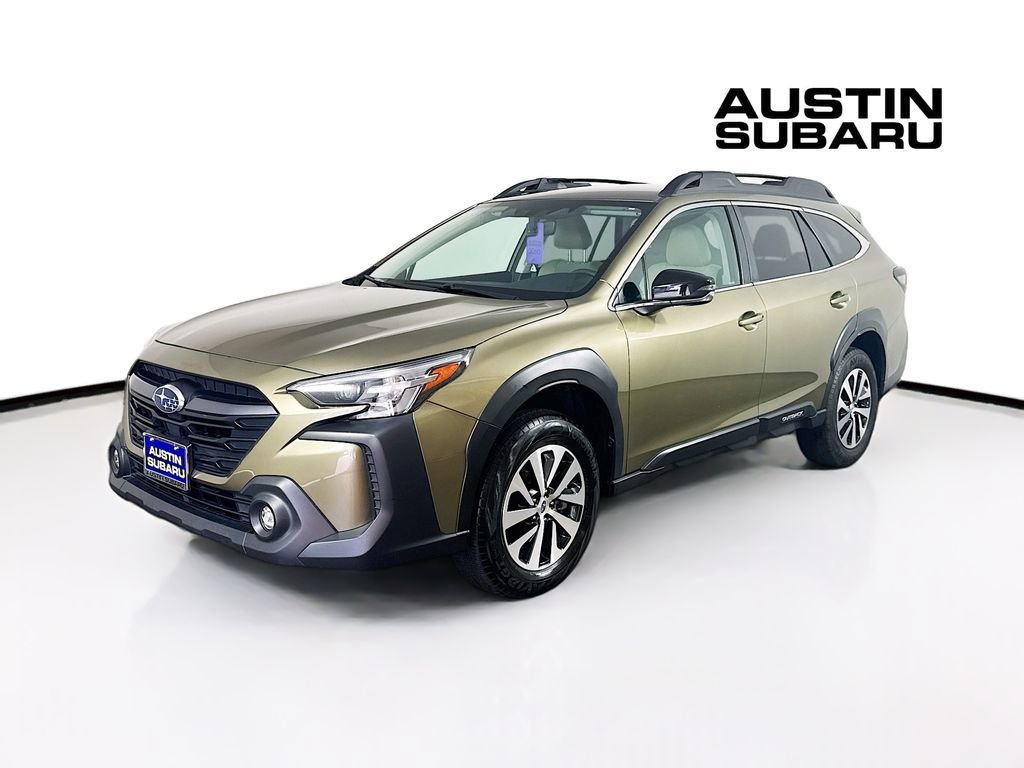 Used 2023 Subaru Outback Premium image 3