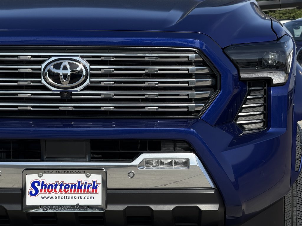Used 2025 Toyota Tacoma Limited AWD/4WD image 8