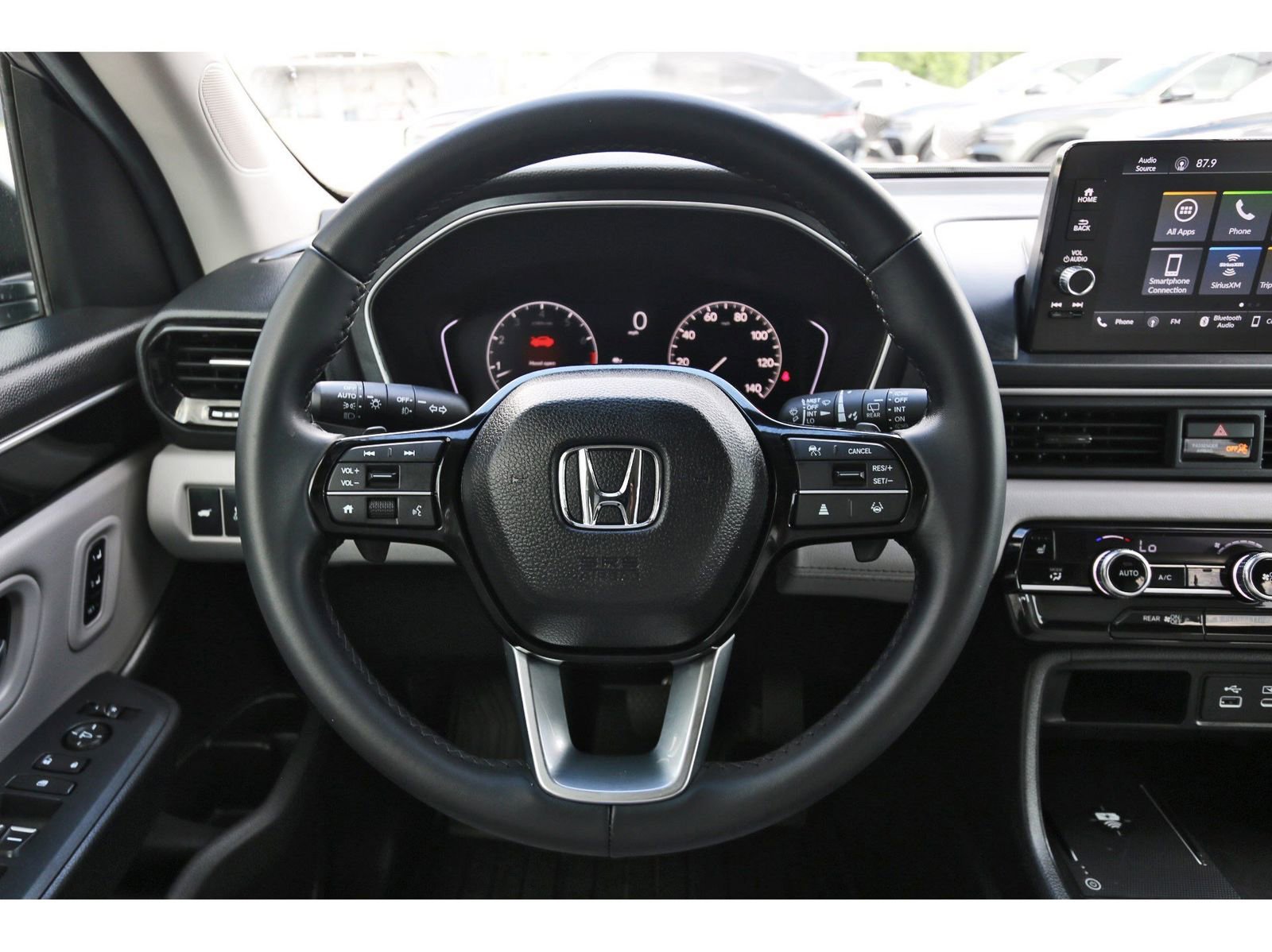Used 2025 Honda Pilot EX-L image 16