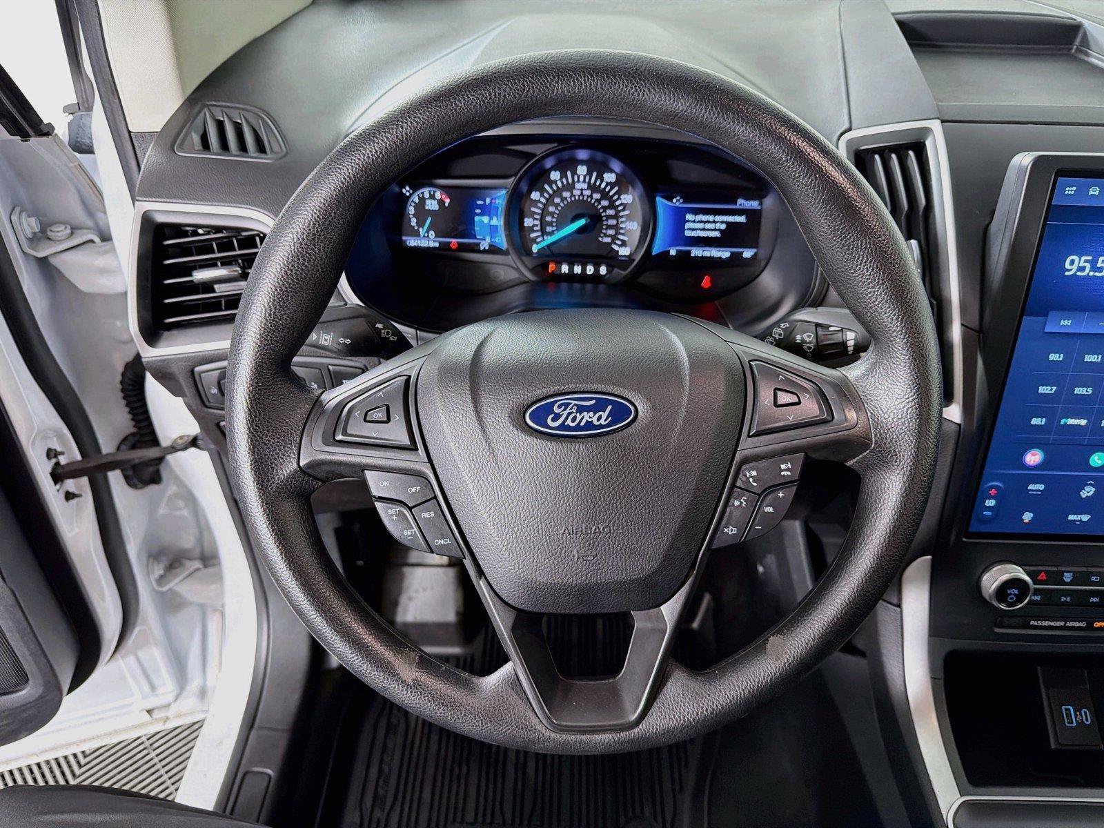 Used 2022 Ford Edge SE AWD/4WD image 3