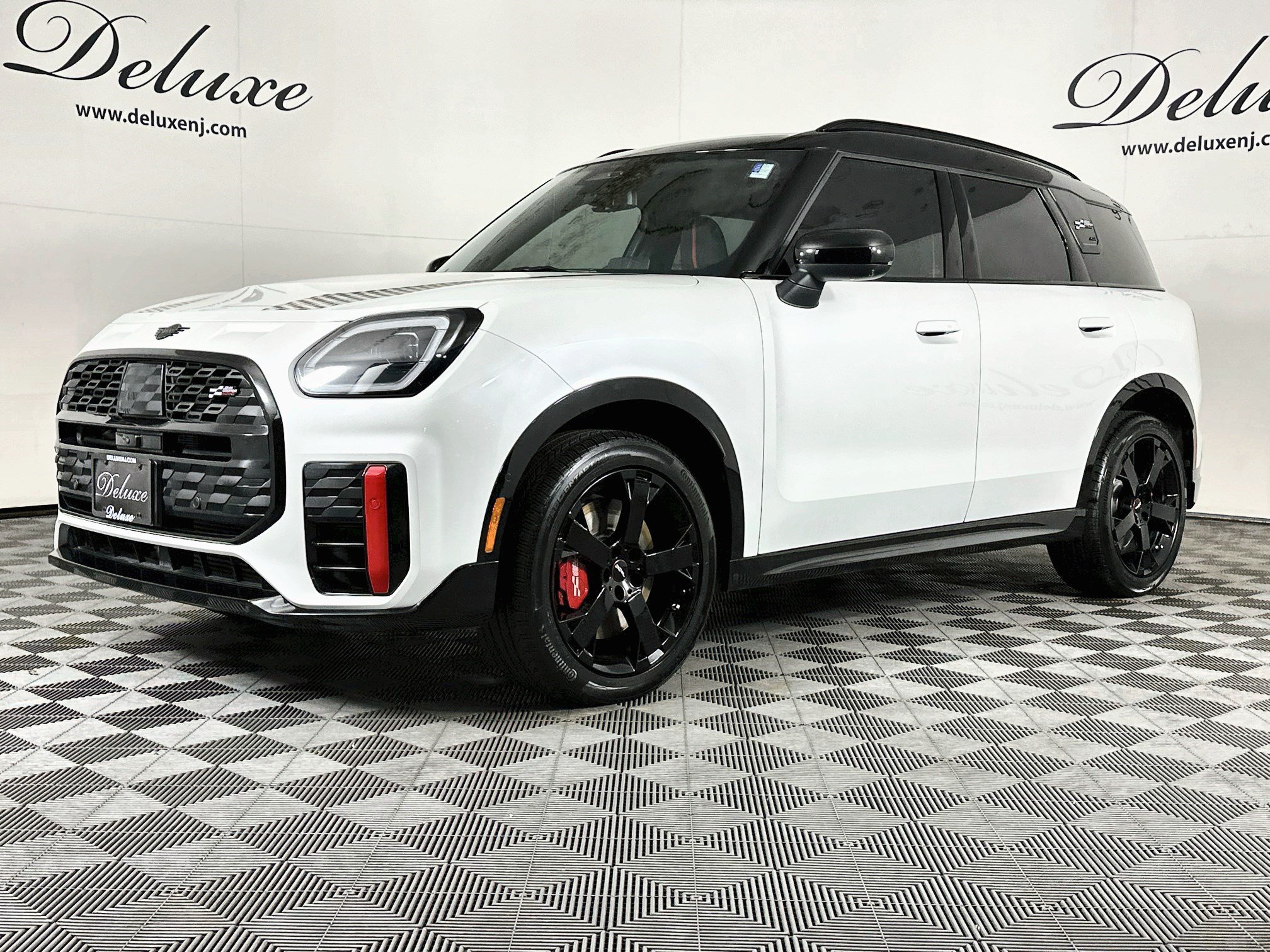 Used 2025 MINI Cooper Countryman John Cooper Works w/ Comfort Package Max AWD/4WD image 3