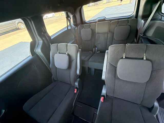Used 2017 Dodge Grand Caravan SE FWD image 32