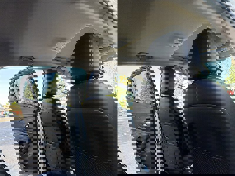 Used 2018 Buick Encore Essence AWD/4WD image 34