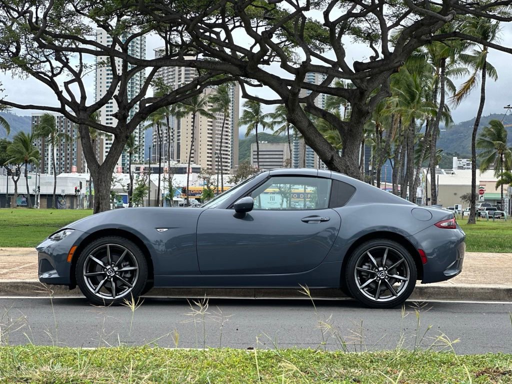 Used 2020 MAZDA MX-5 Miata RF Grand Touring RWD image 9