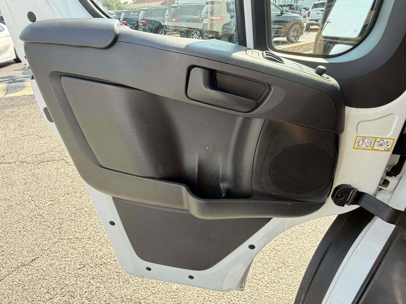 Used 2024 RAM ProMaster 2500 w/ Convenience Group FWD image 22