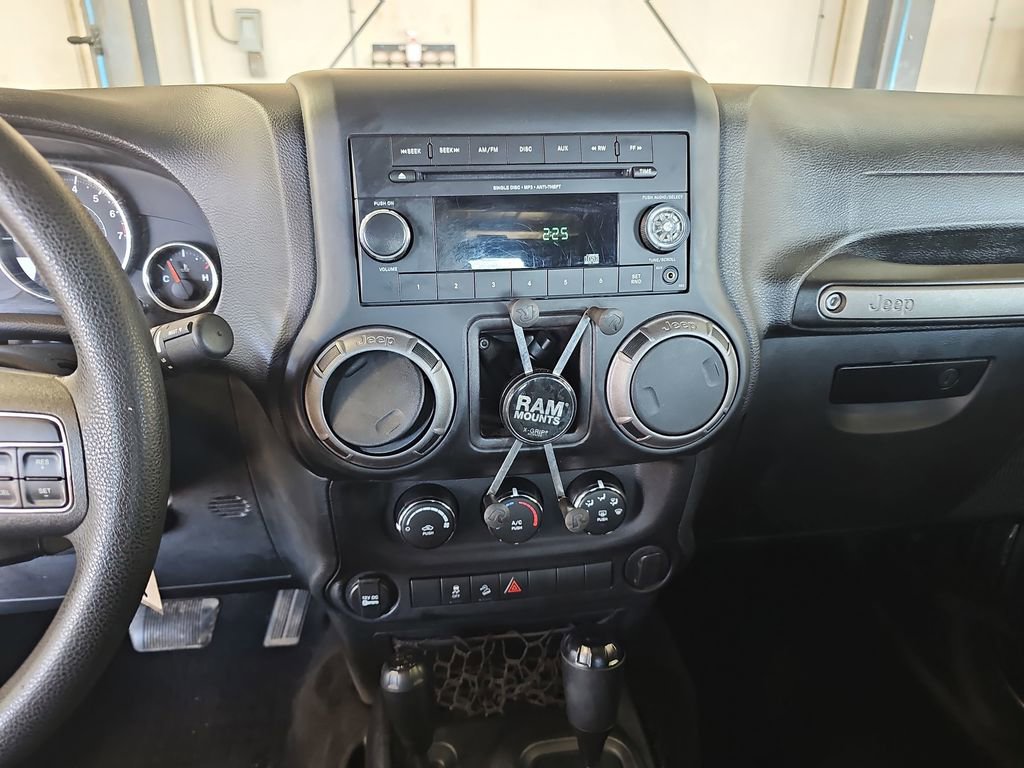 Used 2017 Jeep Wrangler Unlimited Sport image 19