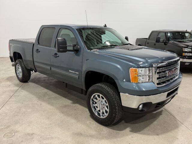 Used 2013 GMC Sierra 2500 SLE w/ SLE Preferred Package AWD/4WD image 6
