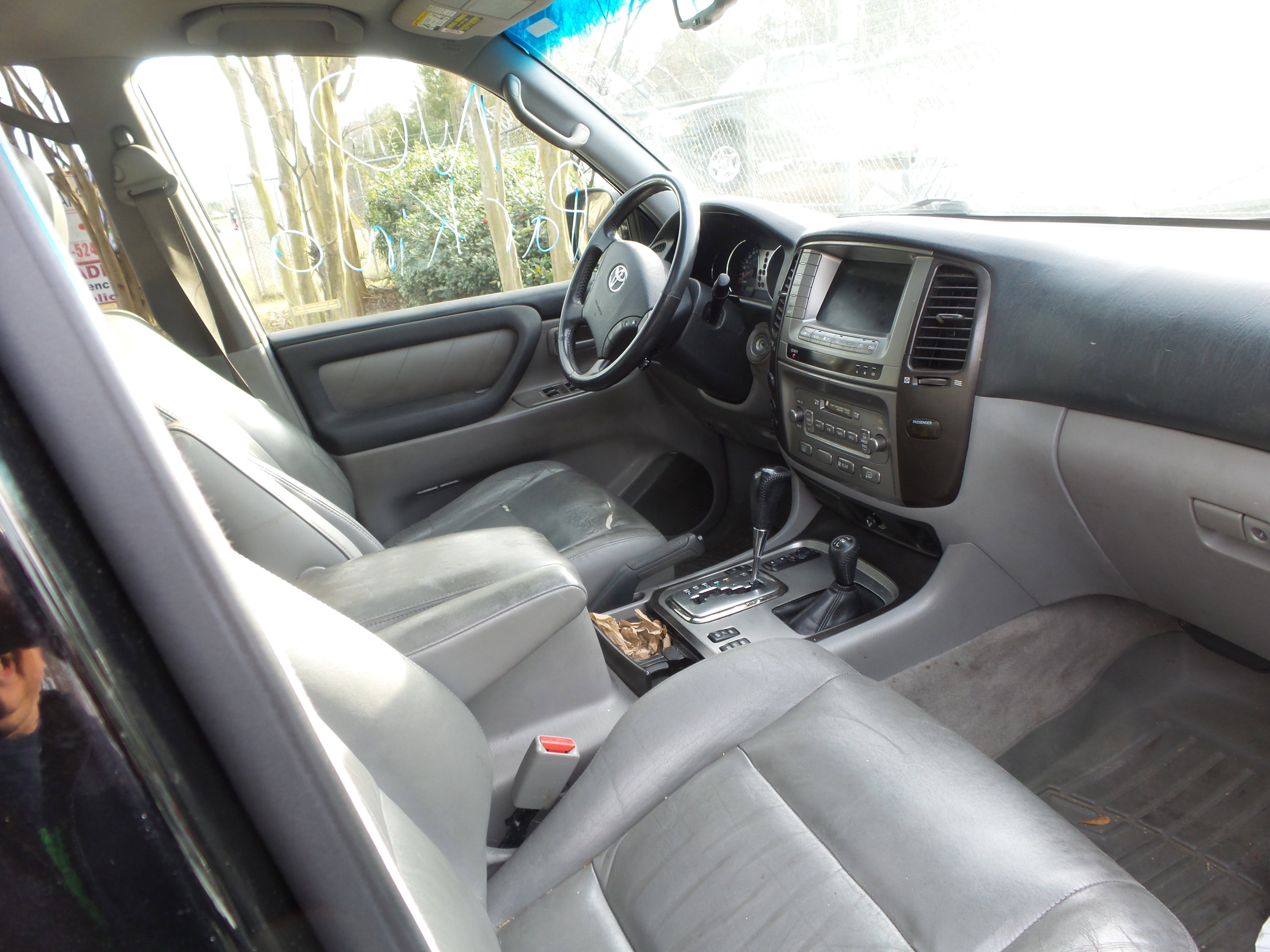 Used 2006 Toyota Land Cruiser V8 image 12