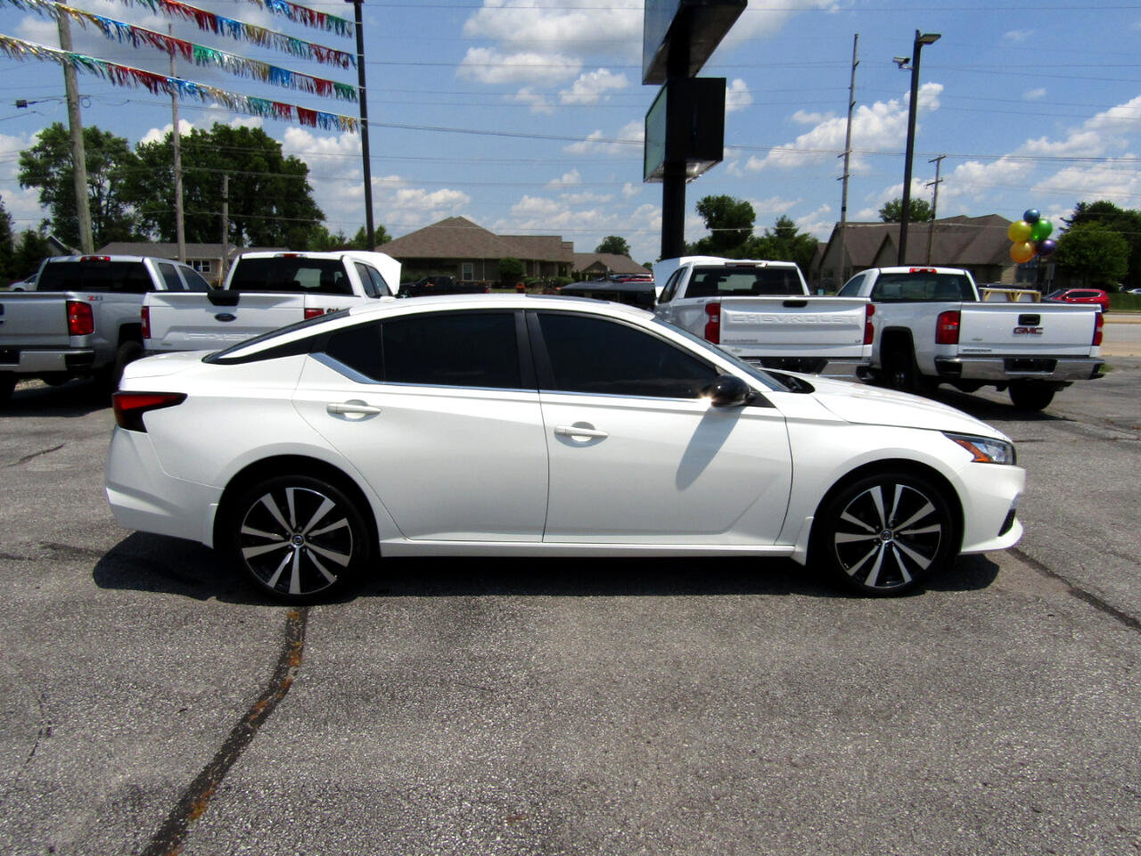 Used 2021 Nissan Altima 2.5 SR w/ SR Premium Package image 8