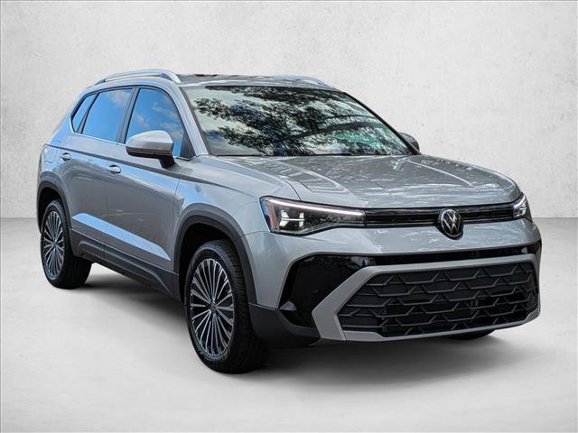 New 2026 Volkswagen Taos SE FWD image 9