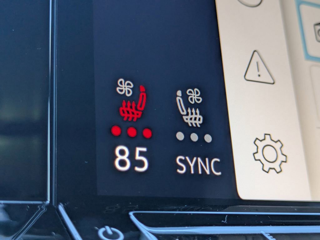 New 2026 Volkswagen Atlas Cross Sport SE image 23