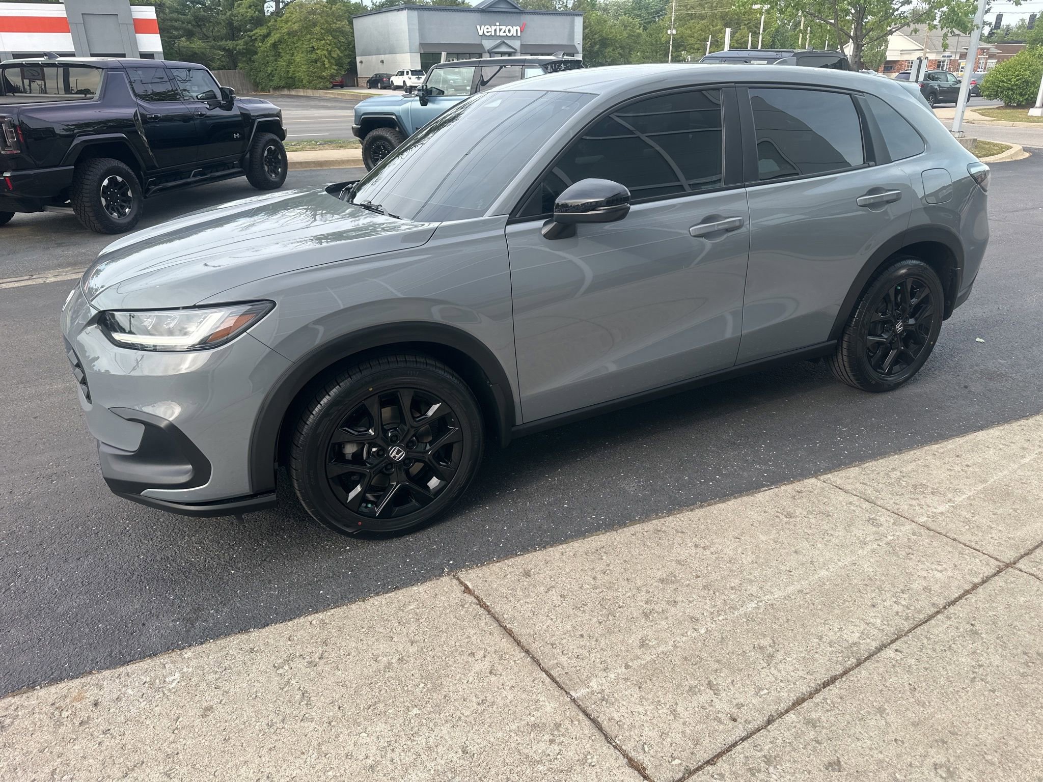Used 2025 Honda HR-V Sport image 7