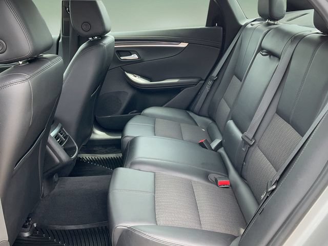 Used 2020 Chevrolet Impala LT FWD image 14