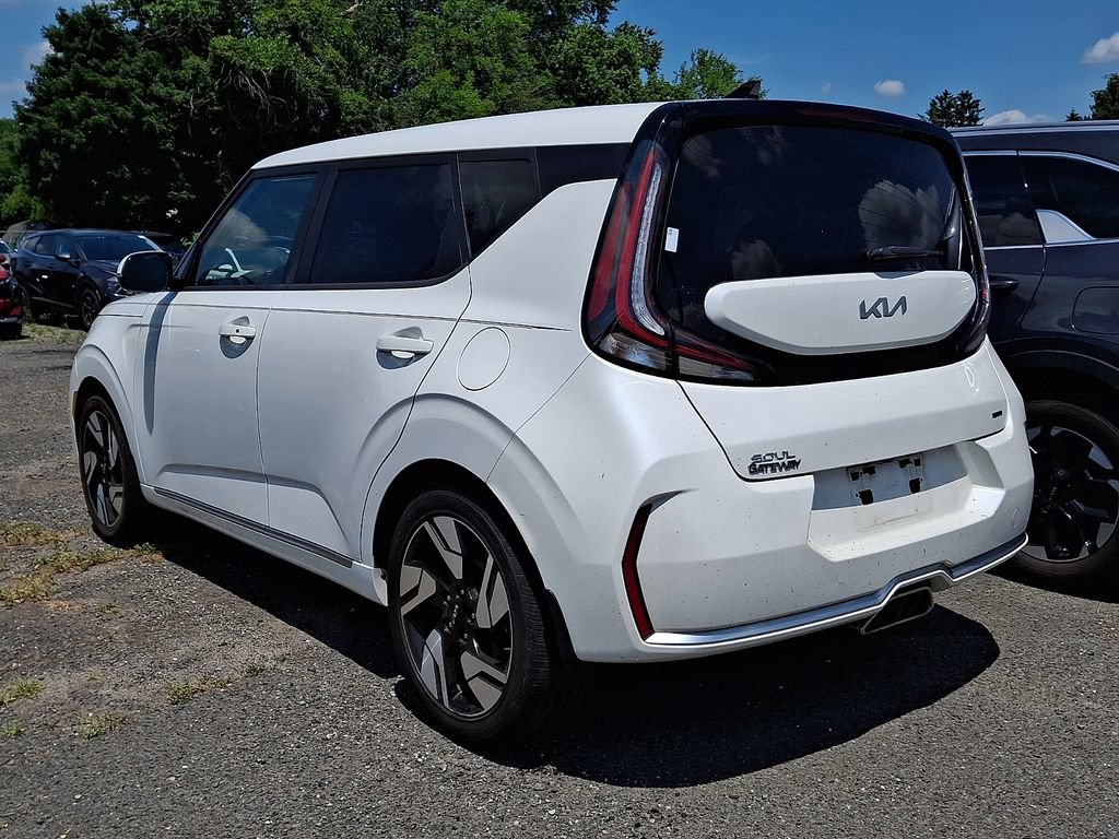 Certified 2023 Kia Soul GT-Line w/ GT-Line Technology Package FWD image 4