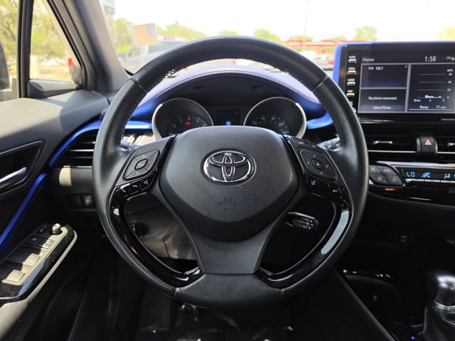 Used 2020 Toyota C-HR XLE FWD image 14