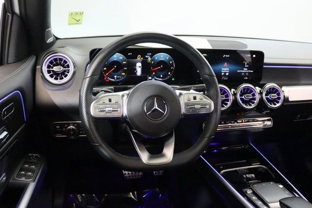 Used 2023 Mercedes-Benz GLB 250 4MATIC image 18