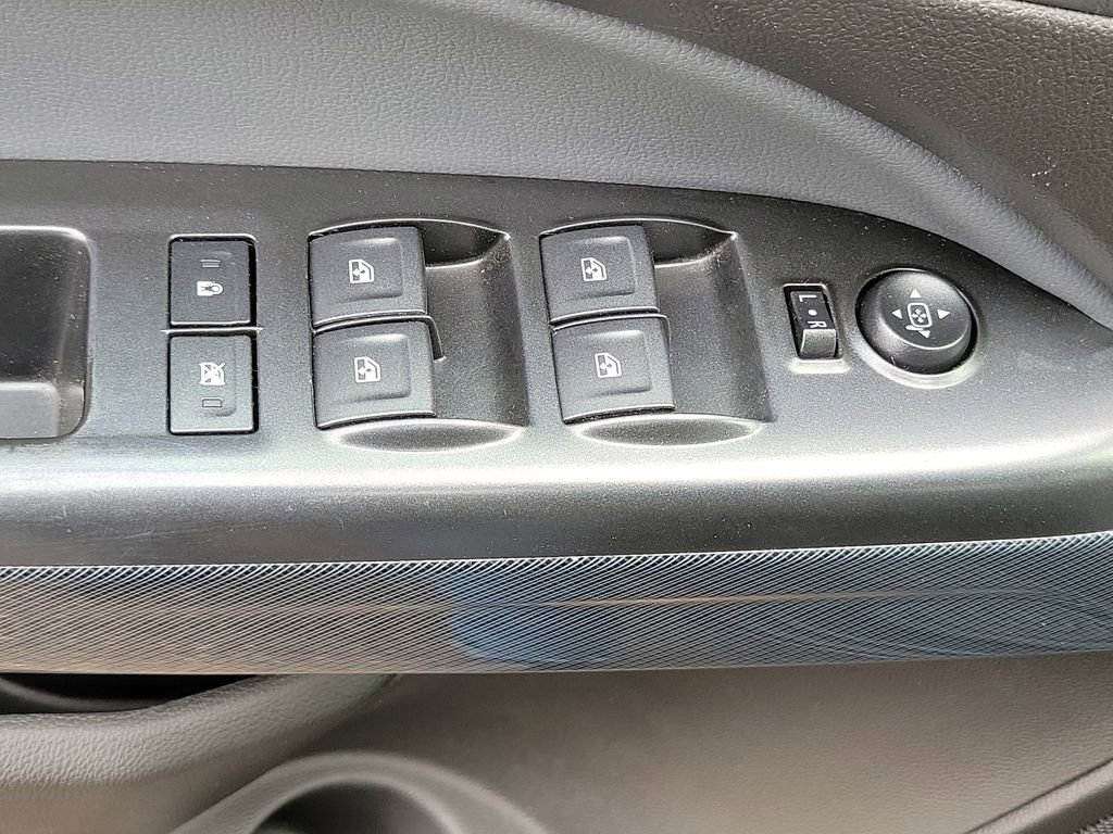 Used 2018 Chevrolet Colorado Z71 image 23